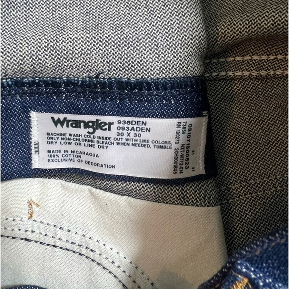 NWT ~ Wrangler’s 936 Slim Fit ~ 30x30 - Picture 4 of 4